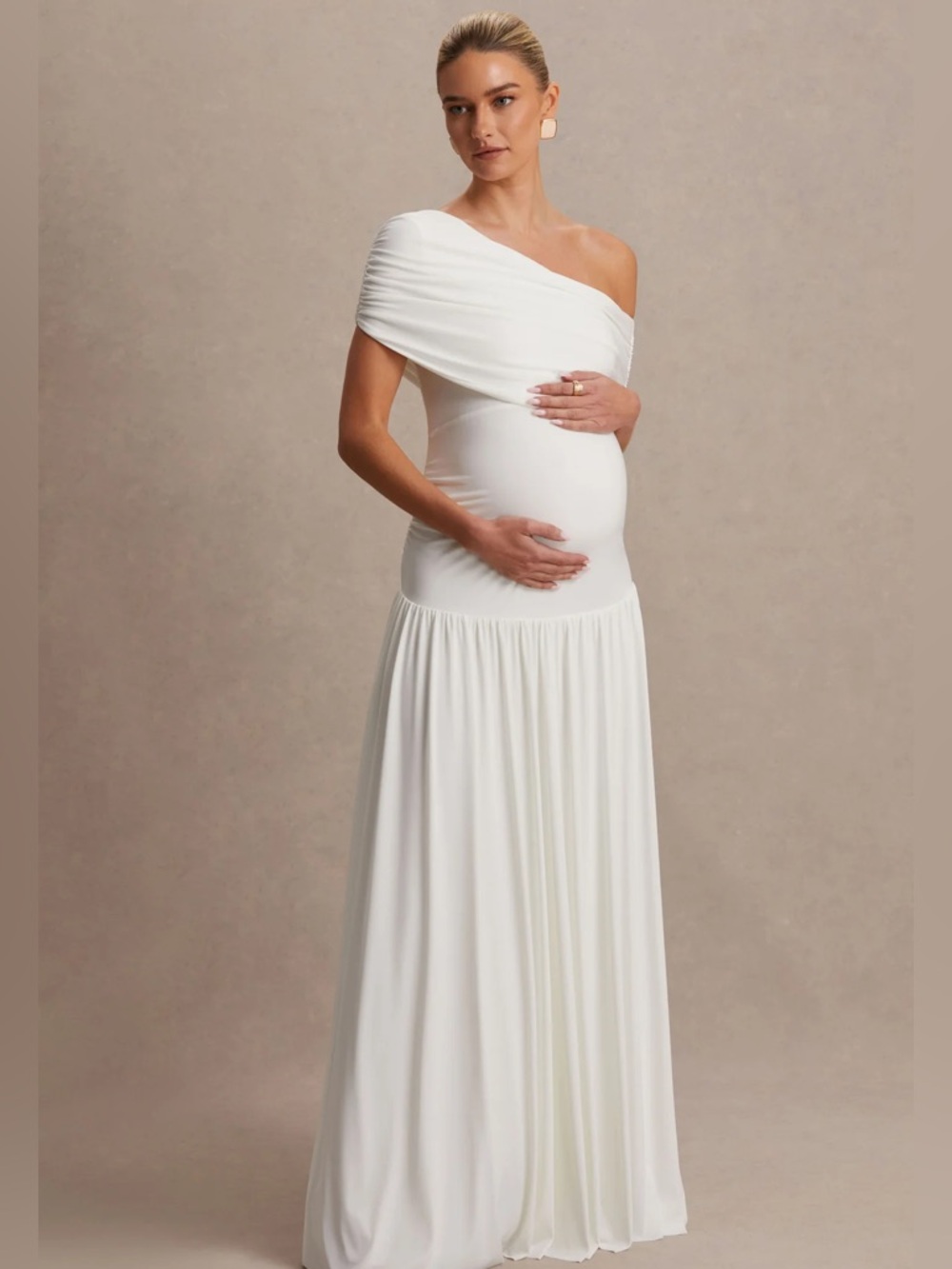 Club L London NOAH
White Asymmetric-Neck Maternity Maxi Dress With Drop-Waist